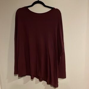 Athleta long sleeve  top size medium, maroon color